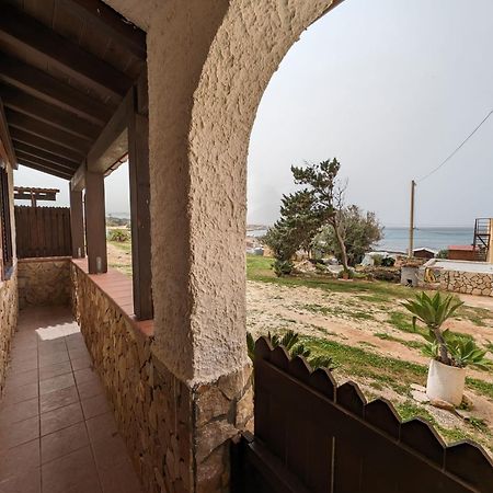 קוסטונאצ'י Villa Baia Di Cornino מראה חיצוני תמונה