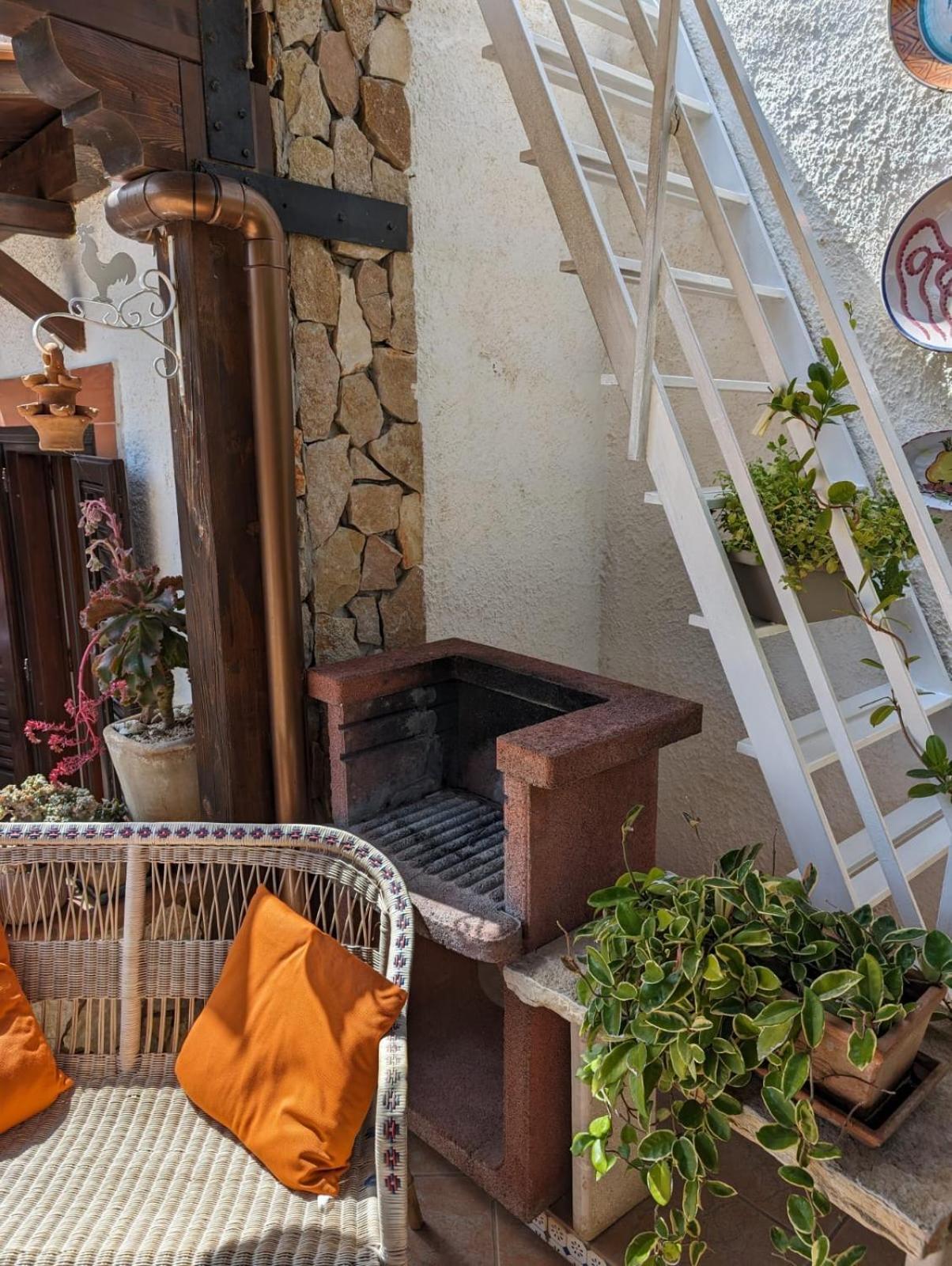 קוסטונאצ'י Villa Baia Di Cornino מראה חיצוני תמונה