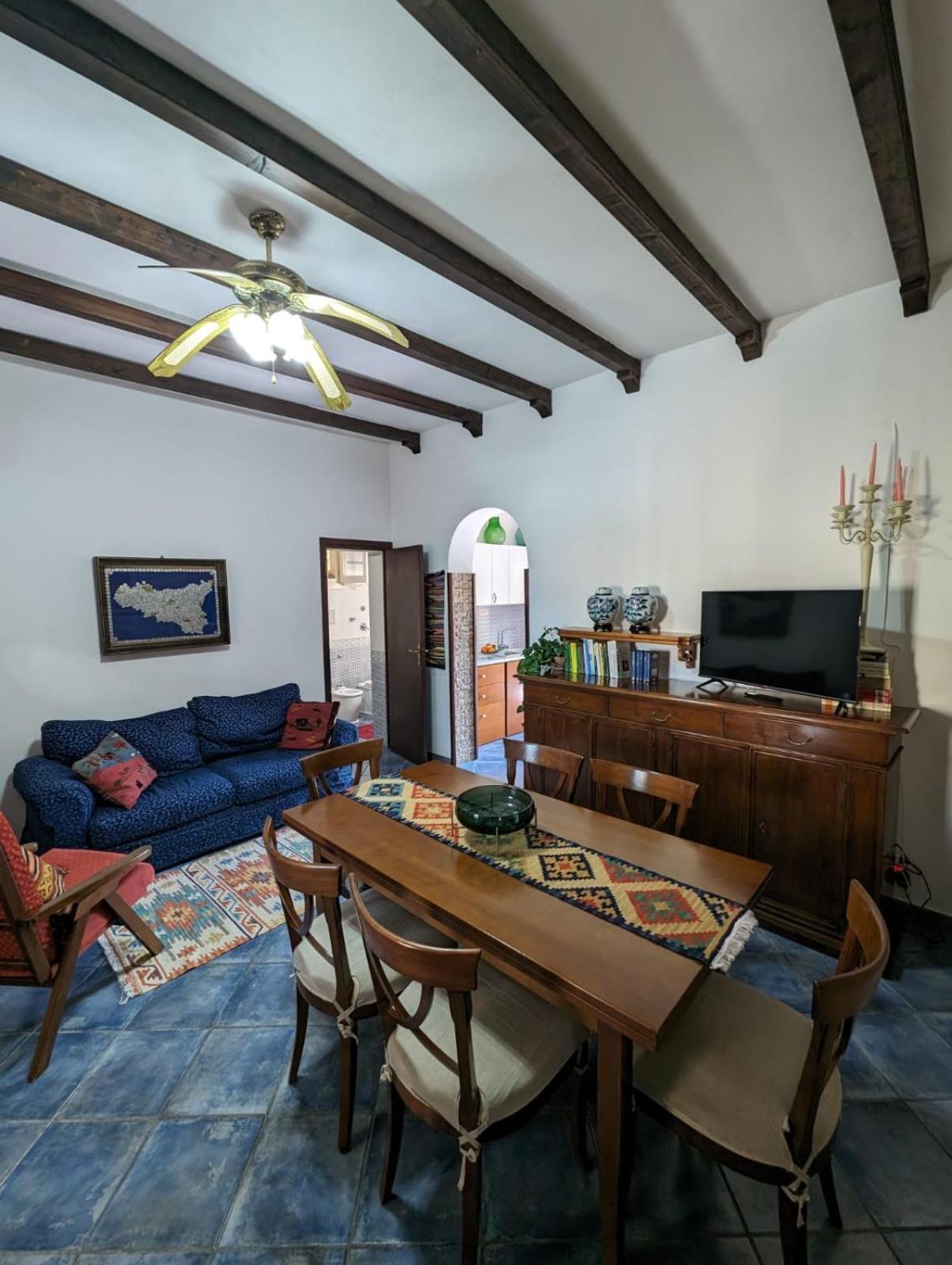 קוסטונאצ'י Villa Baia Di Cornino מראה חיצוני תמונה