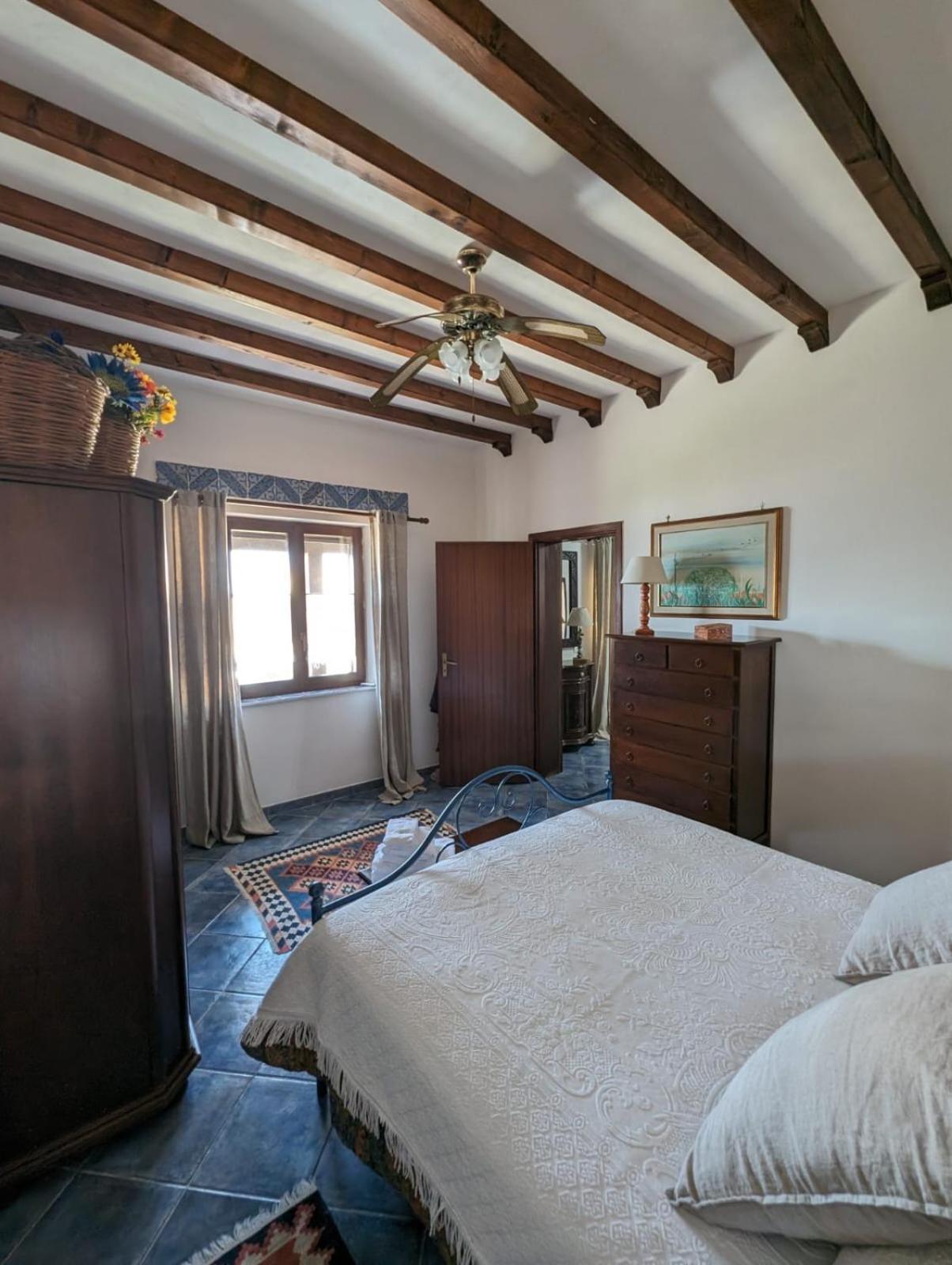 קוסטונאצ'י Villa Baia Di Cornino מראה חיצוני תמונה
